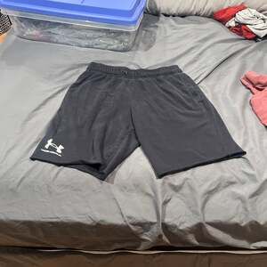 Under Armour Knit Men's 7" Shorts Black